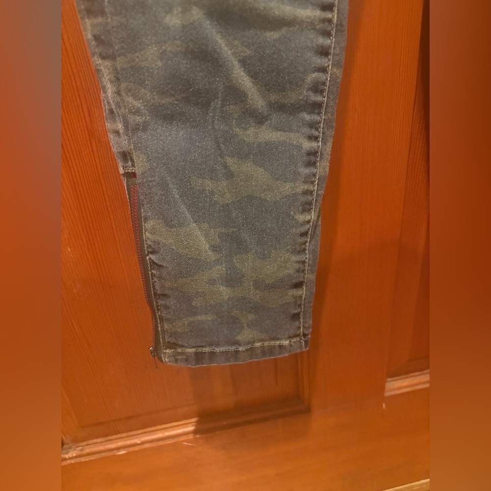 Nicole Miller Tribeca Mid Rise Ankle Skinny Jean - Picture 8 of 14